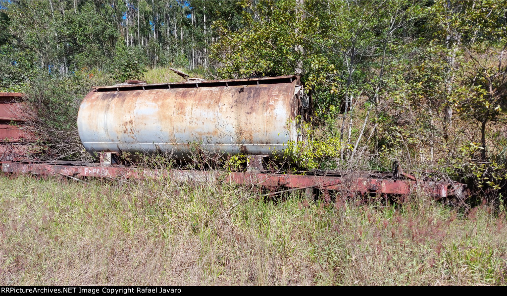 Improvised tank car